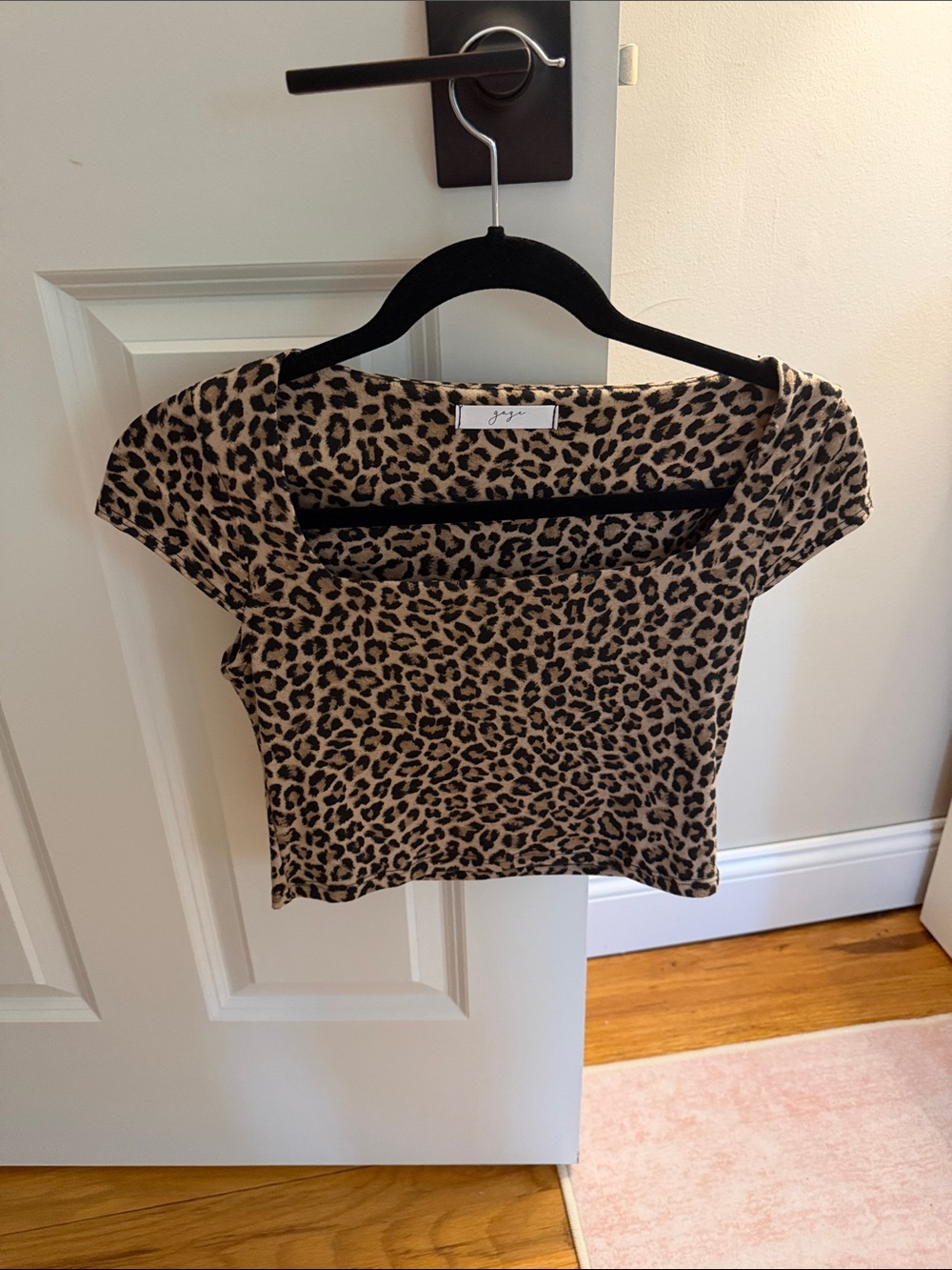 gaze Leopard Print Square Neck Crop Top - Beige/Black